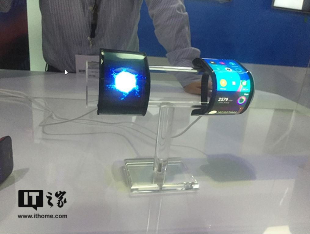 Lenovo: Παρουσίασε πολλά concept για αρκετές mobile συσκευές 1