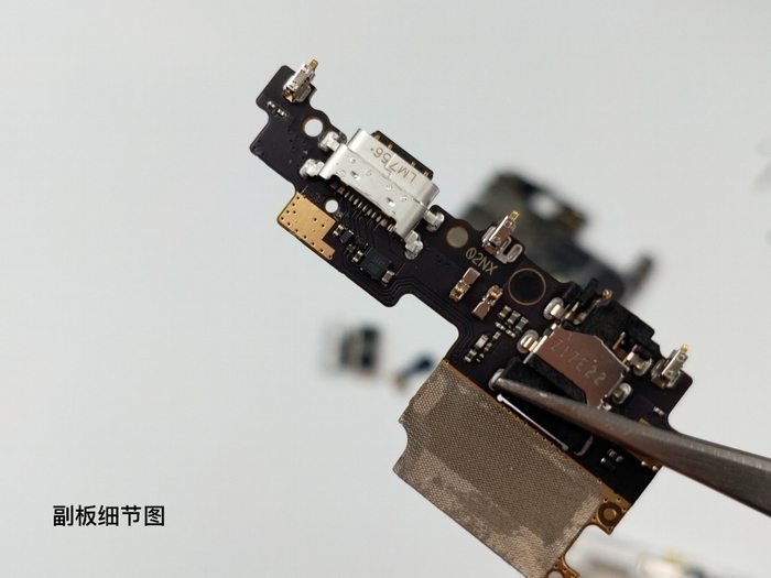 Δείτε τα εσωτερικά μέρη του Xiaomi Mi 5X από το πρώτο του teardown 11