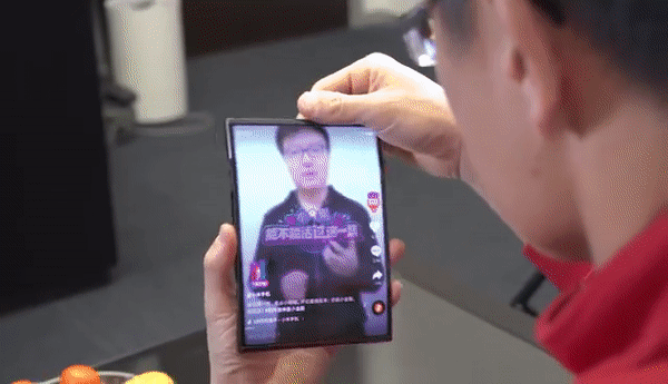 "Καμαρώστε" το πτυσσόμενο smartphone της Xiaomi 2