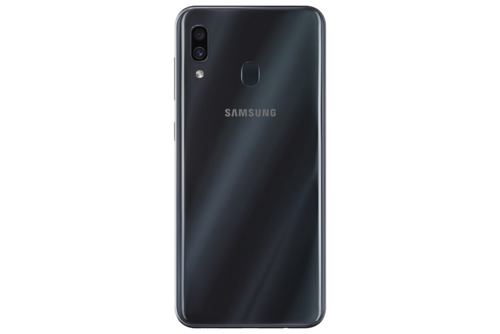 Τα Samsung Galaxy A50 και Galaxy A30 είναι επίσημα με μεγάλες οθόνες και μπαταρίες 8