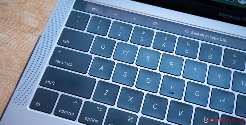 Η Apple απολογείται για πρώτη φορά στους χρήστες MacBook για τα προβλήματα του πληκτρολογίου 2
