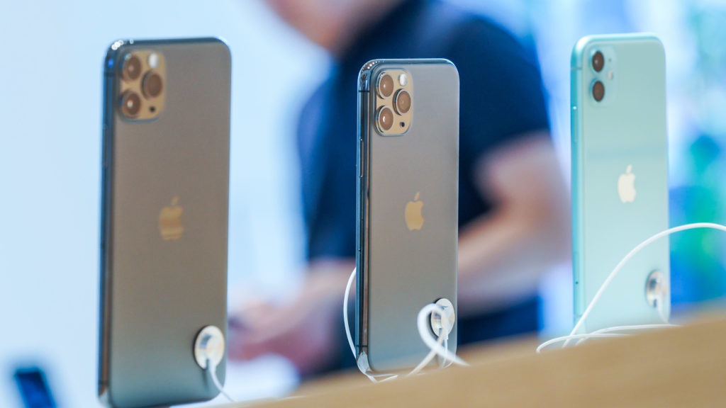 Η Apple λέει ότι η υπερσύγχρονη τεχνολογία της είναι ο λόγος για τον οποίο τα νεότερα iPhones φαίνεται να μοιράζονται δεδομένα θέσης 1