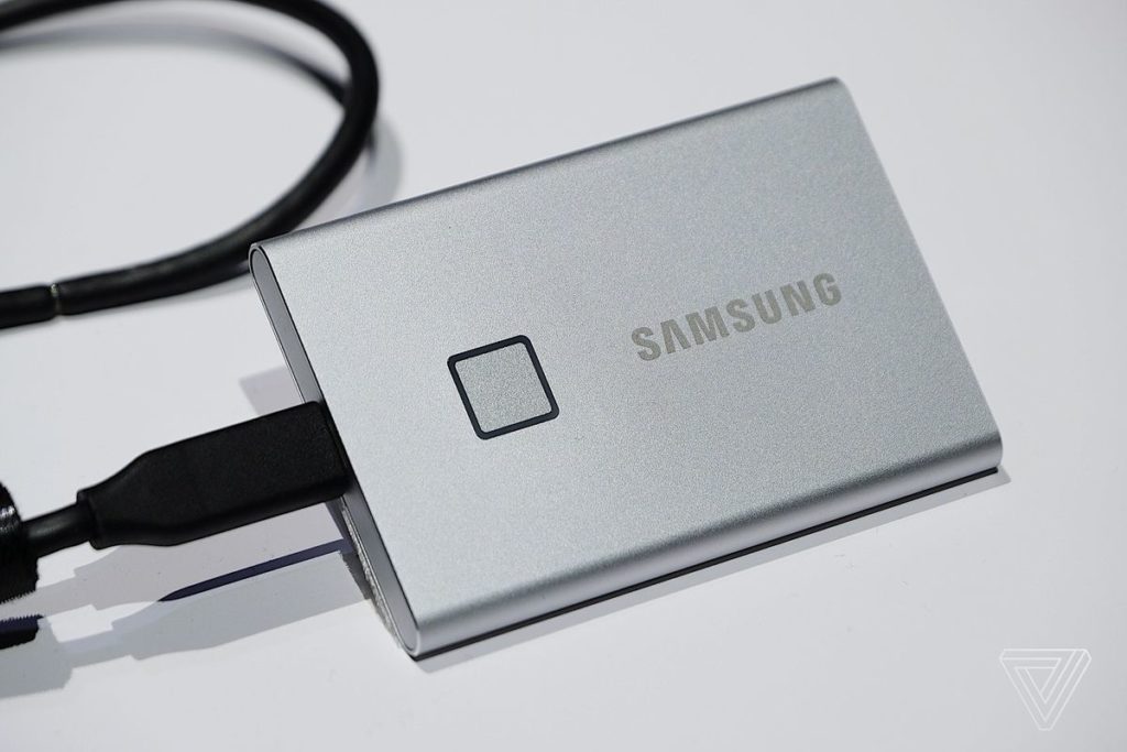 Ασφαλέστερος ο νέος δίσκος SSD Samsung T7 Touch SSD με αισθητήρα δακτυλικών αποτυπωμάτων [CES 2020] 1