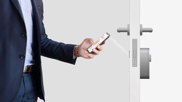 Brightlock: Ξεκλειδώστε την πόρτα με το φλας του τηλεφώνου σας [CES 2020] 1