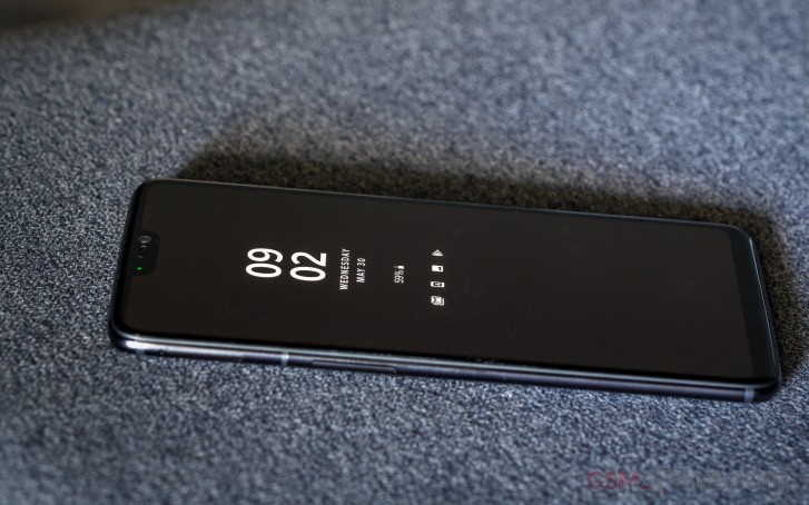 Στα δικά της OnePlus τηλέφωνα, η εταιρεία μεταφέρει την λειτουργία Always-On-Display (AOD) 1