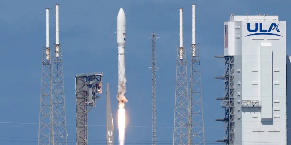 H Amazon κοντράρει την Starlink του Μασκ: Εκτόξευσε δοκιμαστικούς  δορυφόρους ευρυζωνικών υπηρεσιών [βίντεο] - iefimerida.gr